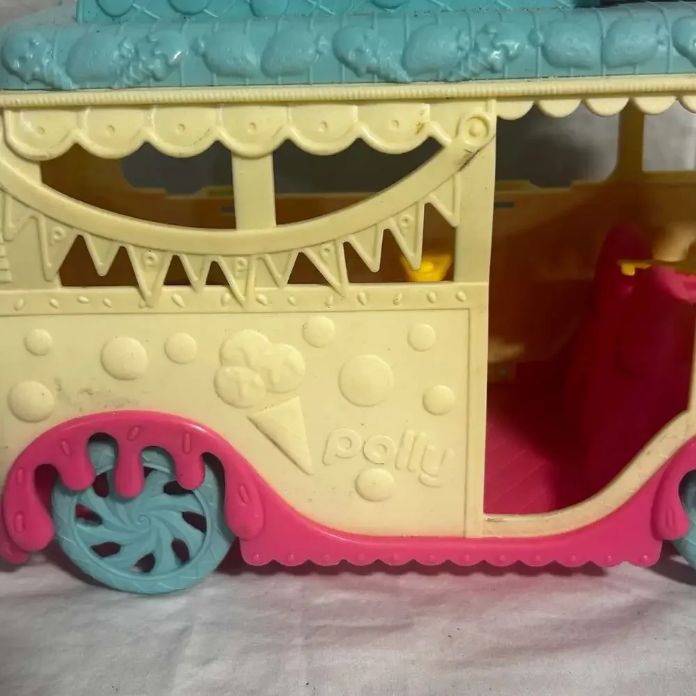 Polly Pocket Tiny Treats Ice Cream Truck Playset Vehicle